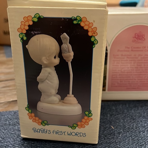 Precious moments collection figurine. Babies first words. - Picture 4 of 6